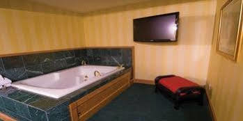 Chippewa Hotel Waterfront Mackinac Island Bagian luar foto